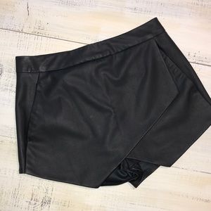 Black Faux Leather EXPRESS Shorts